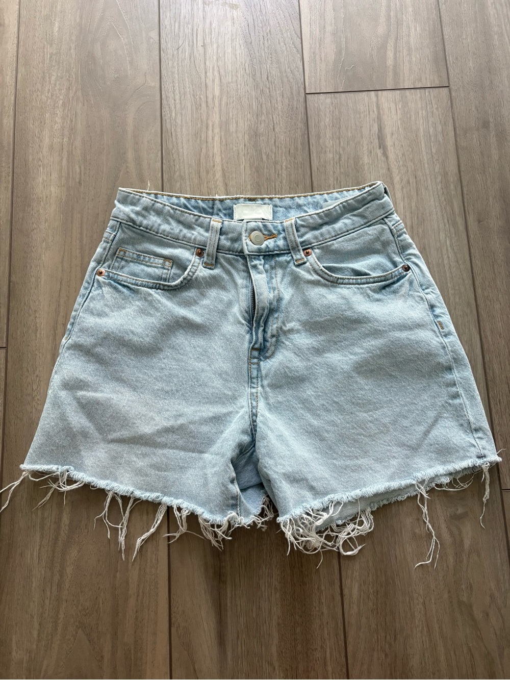 H&M